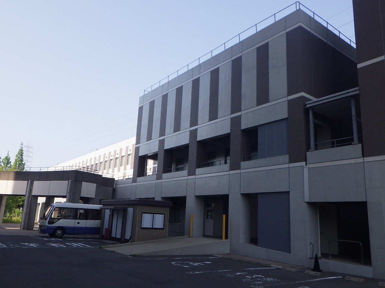 某大学校舎外壁補修工事